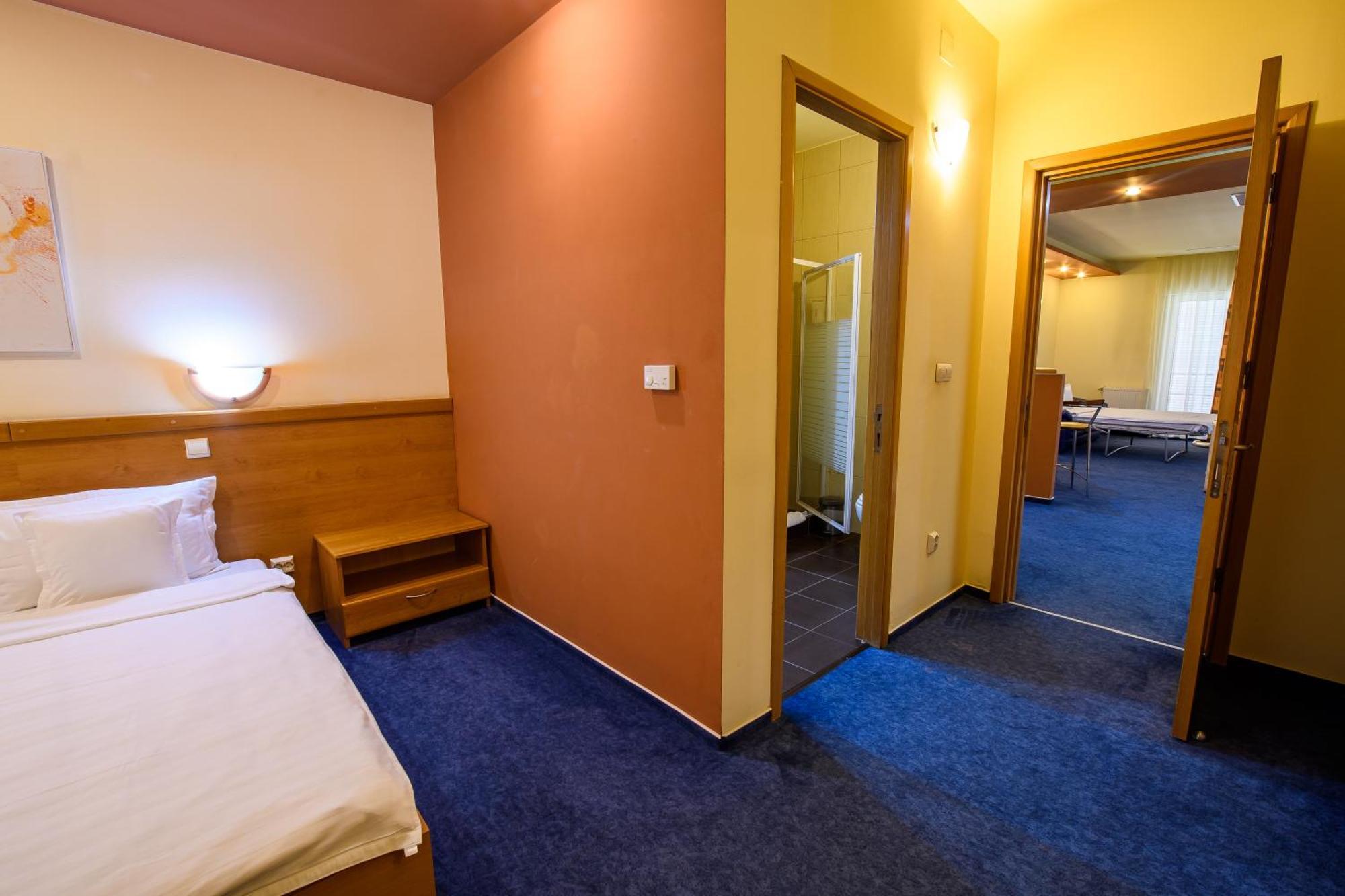 Hotel Torontal 蒂米什瓦拉 外观 照片