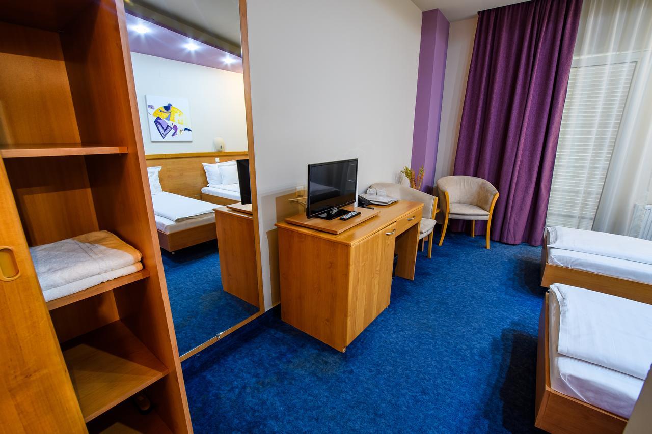 Hotel Torontal 蒂米什瓦拉 外观 照片