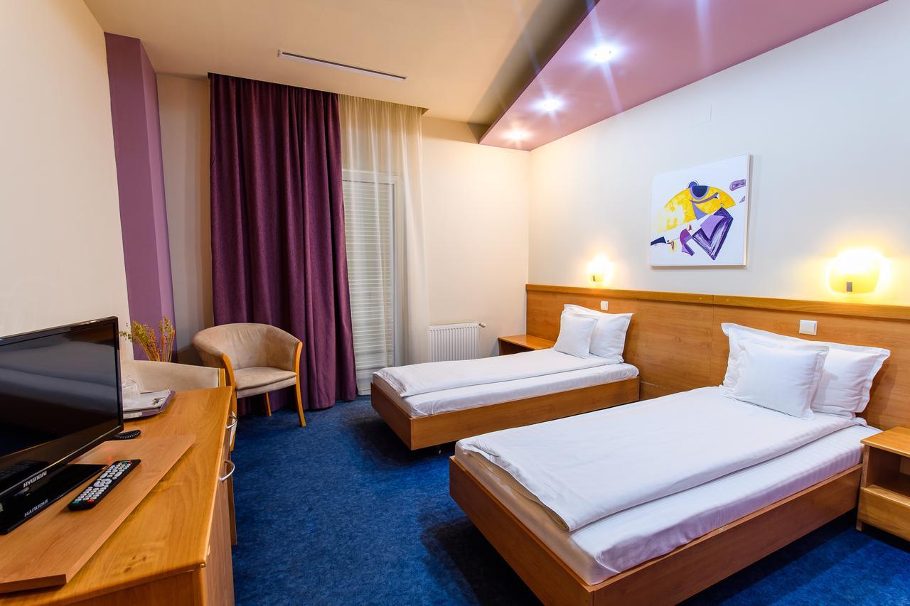 Hotel Torontal 蒂米什瓦拉 外观 照片